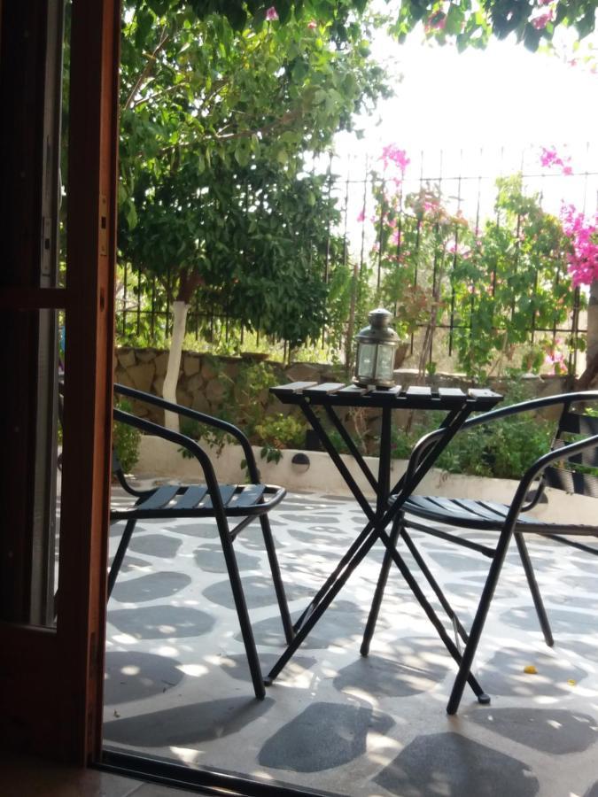 Studio In Garden Poros Town 外观 照片